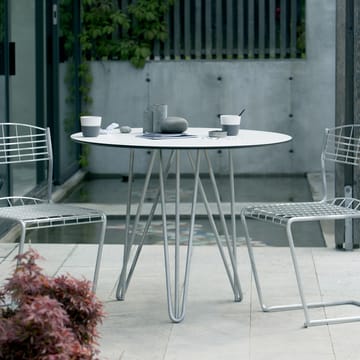 High Tech Tisch, ø90 cm - Weiß- Gestell warmverzinkt - Grythyttan Stålmöbler