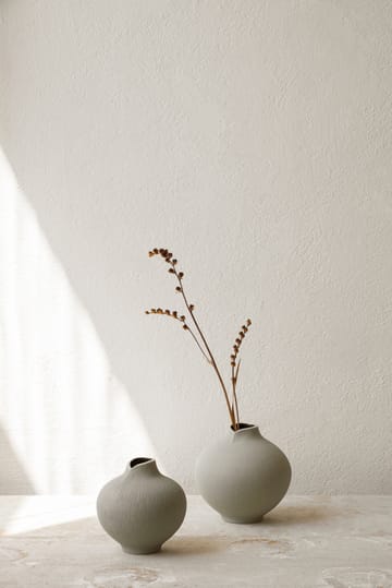 Line Vase - Sand grey, small - Lindform